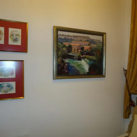 Casa Senorial En Centro,calle Marmoles 塞维利亚
