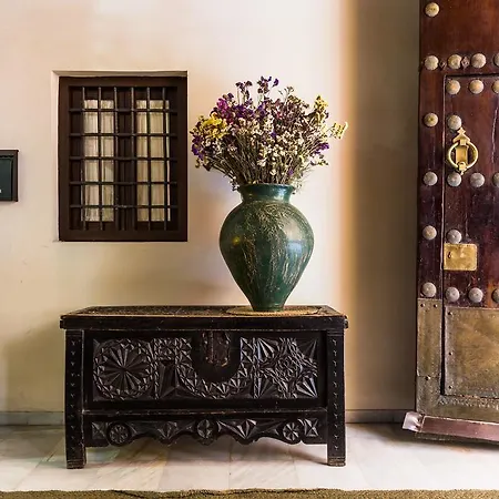 Casa Senorial En Centro,calle Marmoles * 塞维利亚